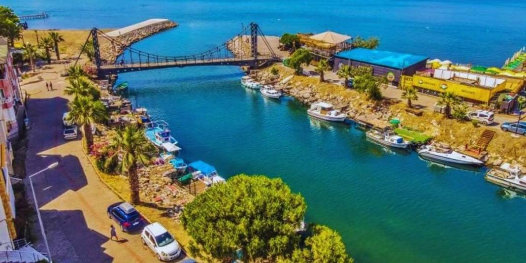 Ne İtalya ne Fransa! Ege’de öyle bir köy var ki… Gören büyüleniyor, masalsı tatil yaşatıyor 1